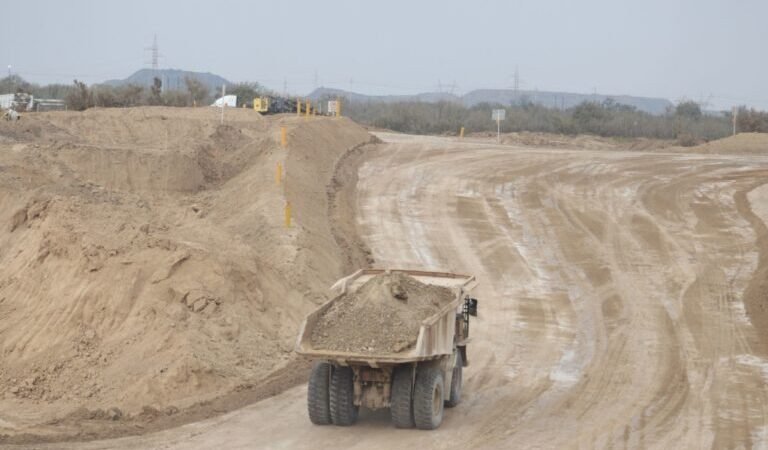 APLAZAN DISCUSIONES SOBRE LEY MINERA HASTA SEPTIEMBRE