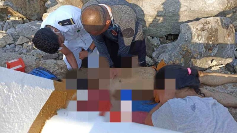 SE AHOGA POR METERSE A NADAR EN ZONA DE RIESGO