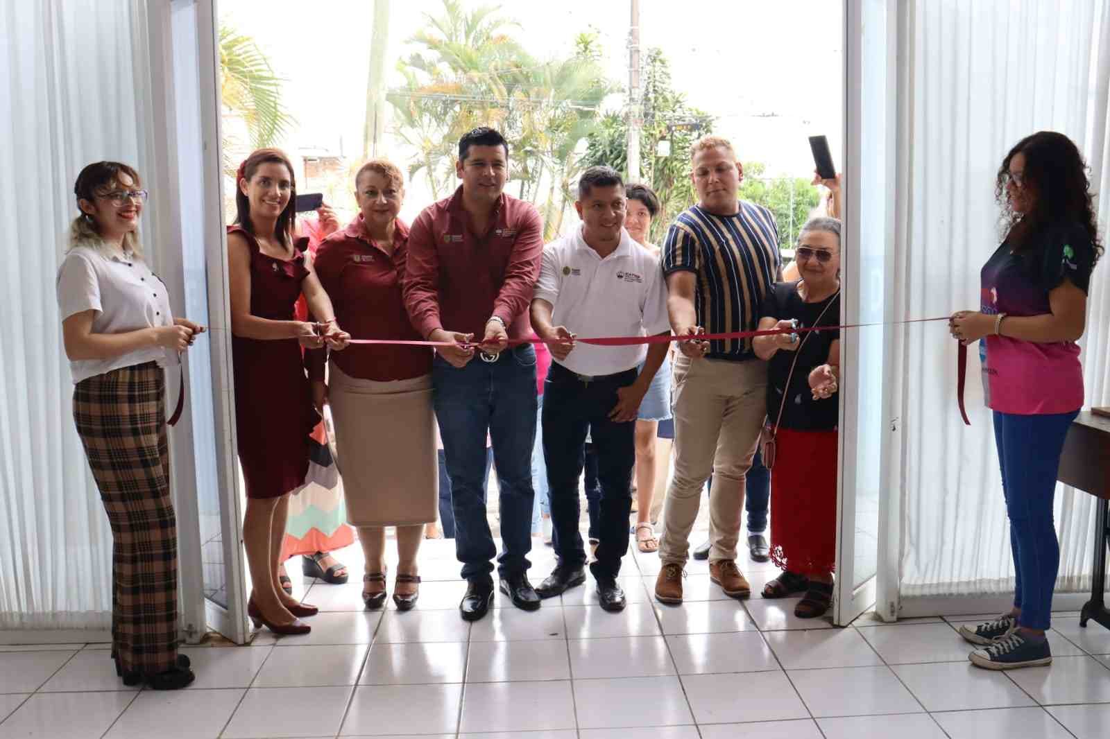 INICIA CURSO CORTE Y CONFECCIÓN DE PRENDAS PARA CABALLERO Y NIÑO