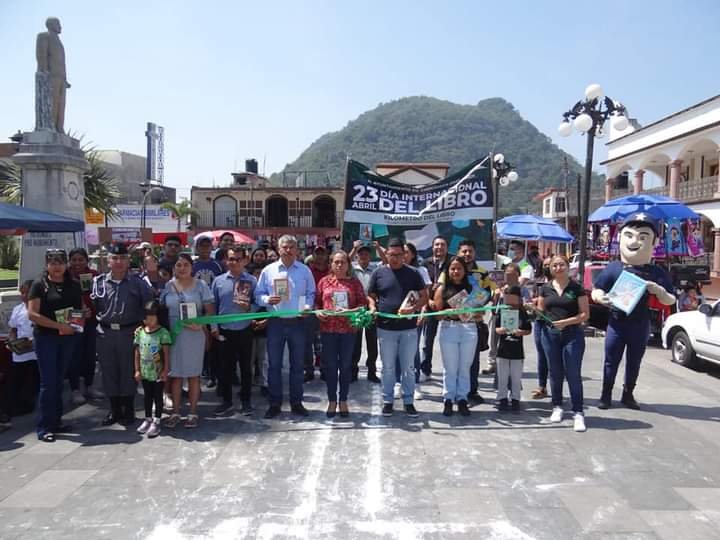 CELEBRAN DÍA DEL LIBRO EN CHOCAMÁN
