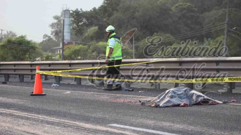 CAMIÓN ATROPELLA Y MATA A MOTOCICLISTA