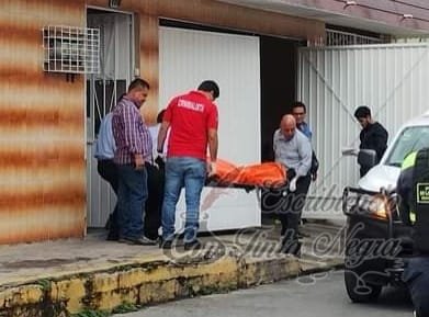GOBERNADOR VICTIMIZA A PROFESOR; LO VINCULA A CRIMEN ORGANIZADO