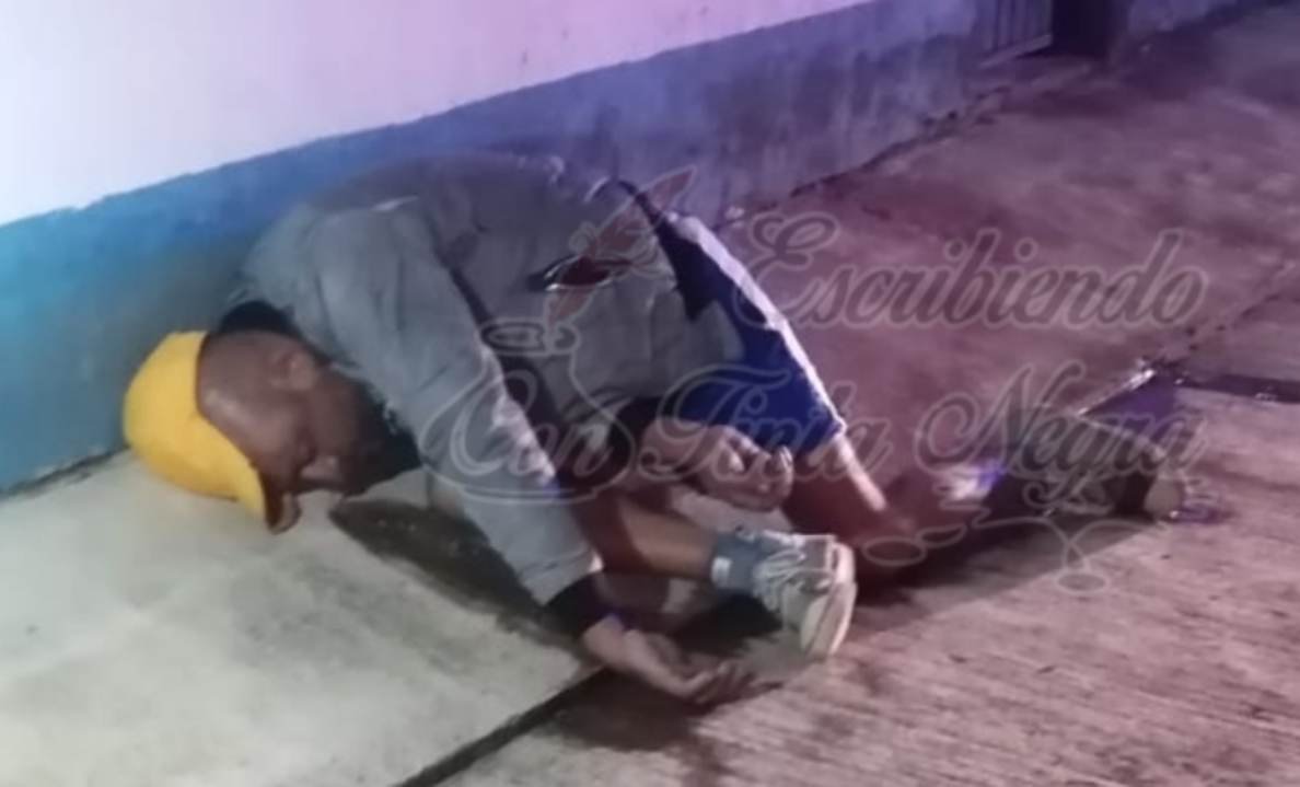 MUERE ALCOHÓLICO EN LA VÍA PÚBLICA