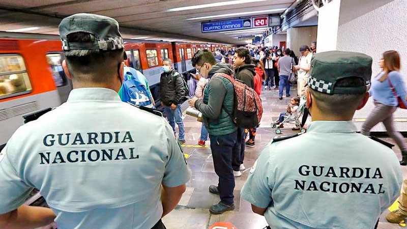 PERMANECEN 501 ELEMENTOS DE LA GUARDIA NACIONAL VIGILANDO EL METRO