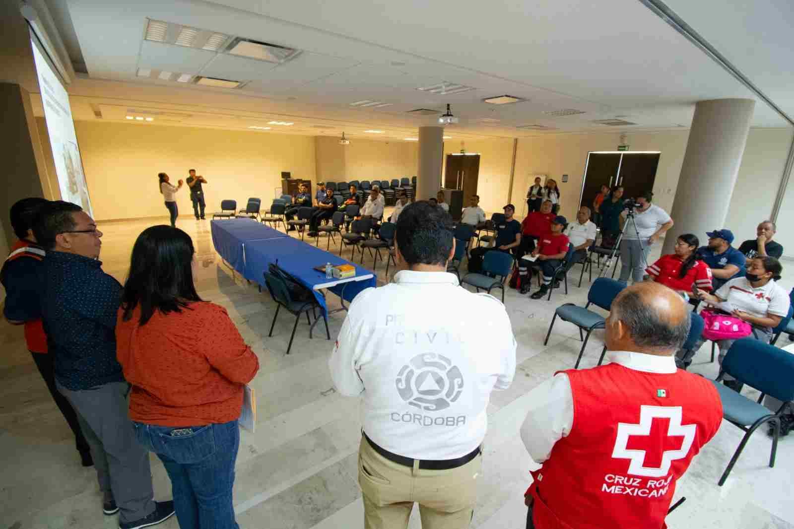 CAPACITAN A CORPORACIONES DE AUXILIO SOBRE “IDENTIFICACIÓN E INTERVENCIÓN EN INCIDENTES CON MATERIALES PELIGROSOS”