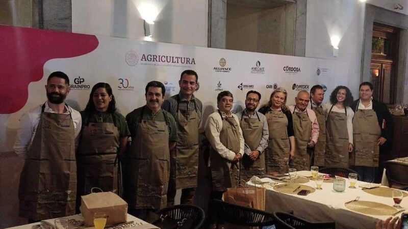 DA BIENVENIDA AYUNTAMIENTO DE CÓRDOBA A PARTICIPANTES DE LA FASE NACIONAL DEL DÉCIMO CERTAMEN TAZA DE EXCELENCIA