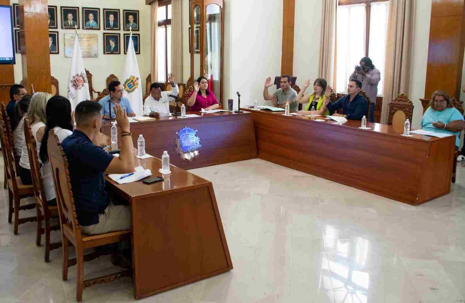 APRUEBA CABILDO QUE DIF ENTREGUE 8 MIL 170 APOYOS ALIMENTARIOS