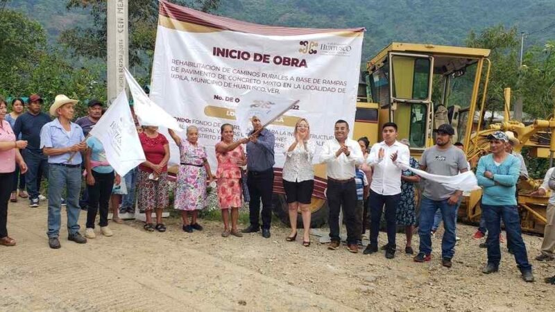 VENTURA DEMUNER PONE EN MARCHA REHABILITACIÓN DE CAMINOS EN IXPILA Y MESA DEL RANCHO