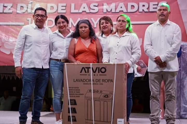 FESTEJAN A LAS MADRES EN CHOCAMÁN