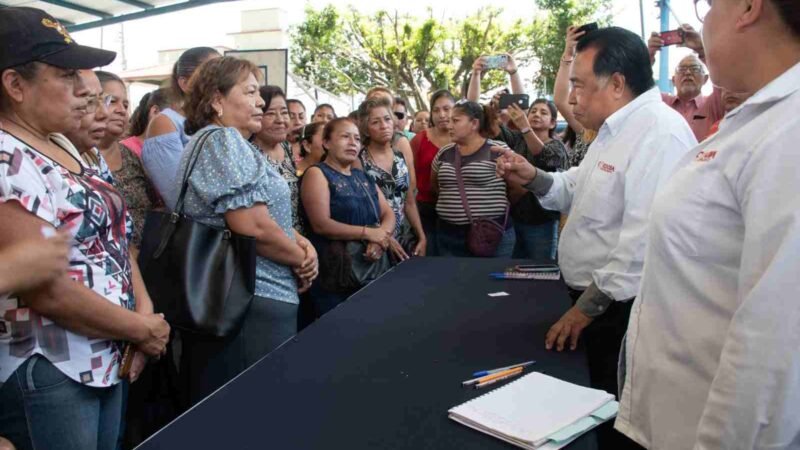 ATIENDE PRESIDENTE JUAN MARTÍNEZ FLORES PETICIONES CIUDADANAS EN COLONIA FRATERNIDAD