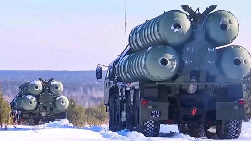 MOSCÚ CALIFICA COMO UN PASO ‘EXTREMADAMENTE HOSTIL’ EL ENVÍO DE MISILES BRITÁNICOS A UCRANIA