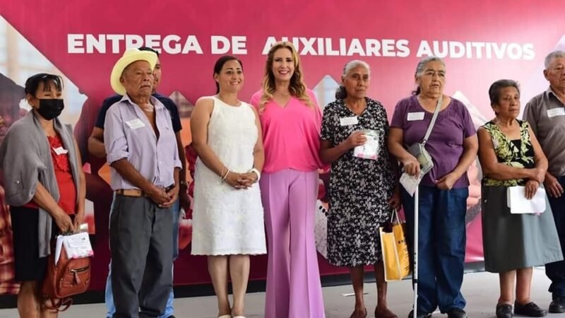 ENTREGA NORMA RAMÍREZ APARATOS AUDITIVOS