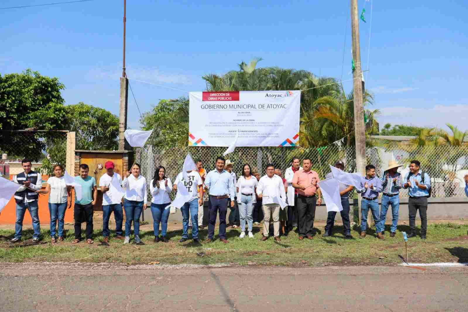 ARRANCAN OBRAS EN ATOYAC