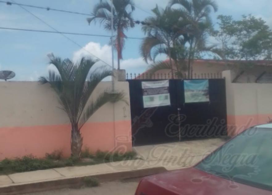 SAQUEAN TELESECUNDARIA DE TLALTETELA