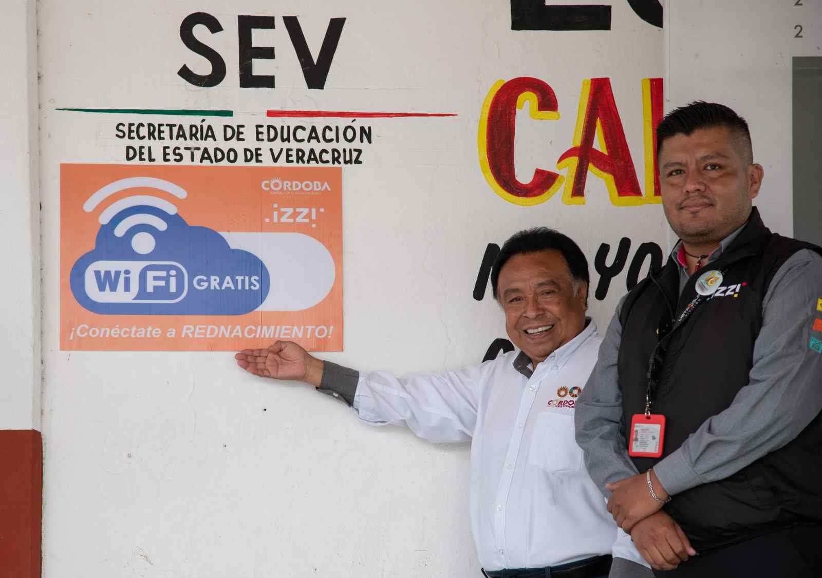 INAUGURA AYUNTAMIENTO RED LIBRE DE WIFI EN ESCUELA Y CENTRO DE SALUD