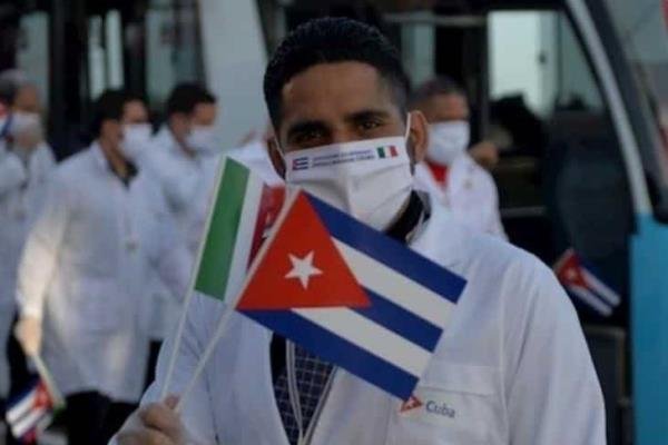 HAY 700 MÉDICOS CUBANOS TRABAJANDO EN MÉXICO