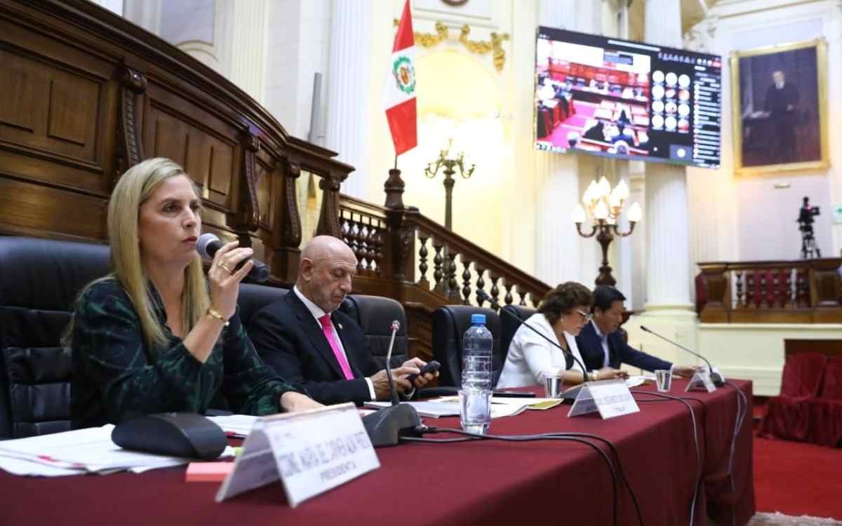 PERÚ SE CONSIDERA ATACADO POR UN “GRUPO IDEOLÓGICO DE PRESIDENTES”