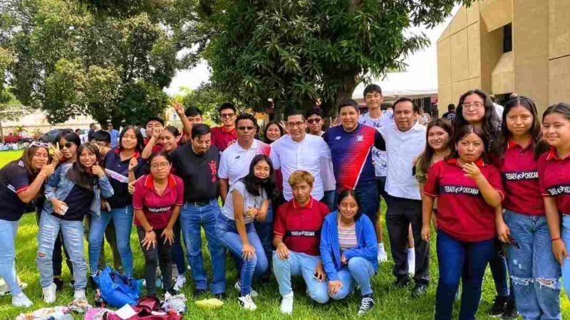 REAFIRMA ERNESTO RUIZ COMPROMISO CON LA EDUCACIÓN