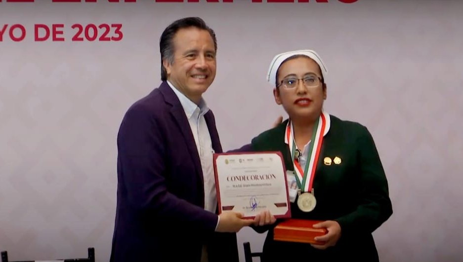 RECONOCEN A ENFERMERAS DEL IMSS EN SU DÍA