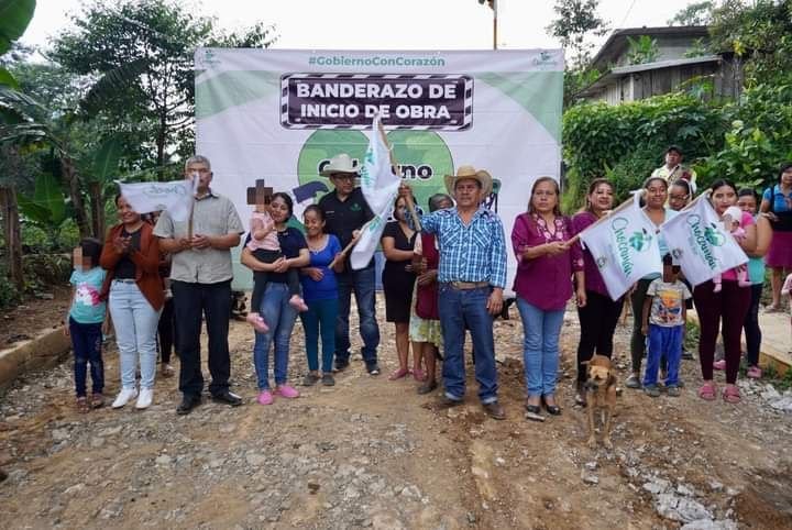 ERNESTO RUIZ DA BANDERAZO EN TETLA