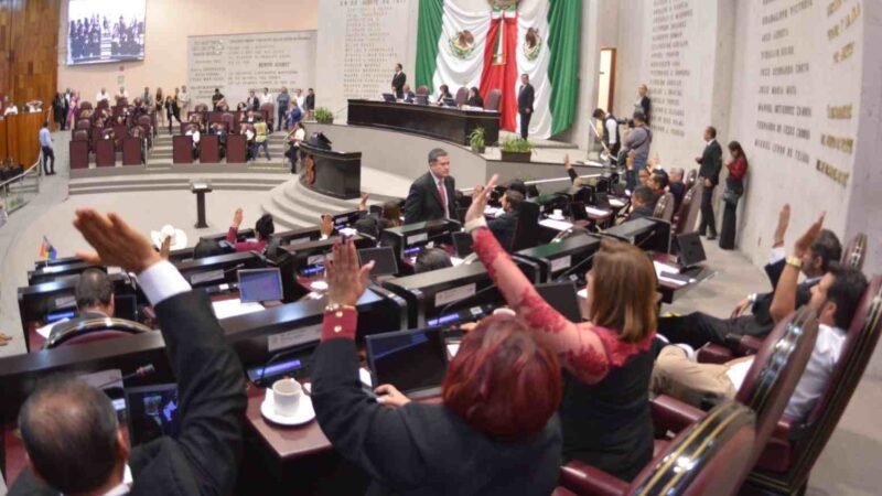 FABIOLA SANDOVAL SALAS, GANADORA DE LA MEDALLA AL MÉRITO DEL MEDIO AMBIENTE
