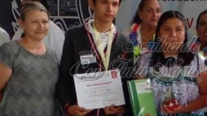 JOVEN DE COMAPA, A ESTATAL DE OLIMPIADA DE QUÍMICA