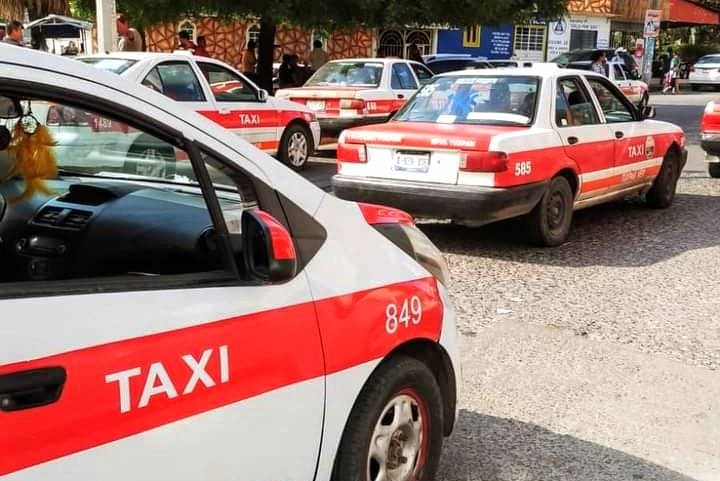 CIRCULAN EN VERACRUZ MÁS DE 12 MIL TAXIS CHATARRA