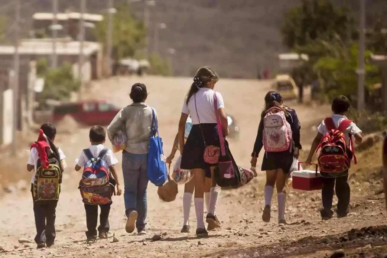 POR CALOR EXTREMO EN SINALOA, NIÑOS SALDRÁN ANTES DE VACACIONES