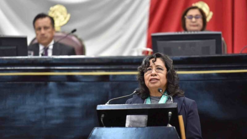 ENTREGA CONGRESO EL PREMIO AL MÉRITO AMBIENTAL 2023 A FABIOLA SANDOVAL