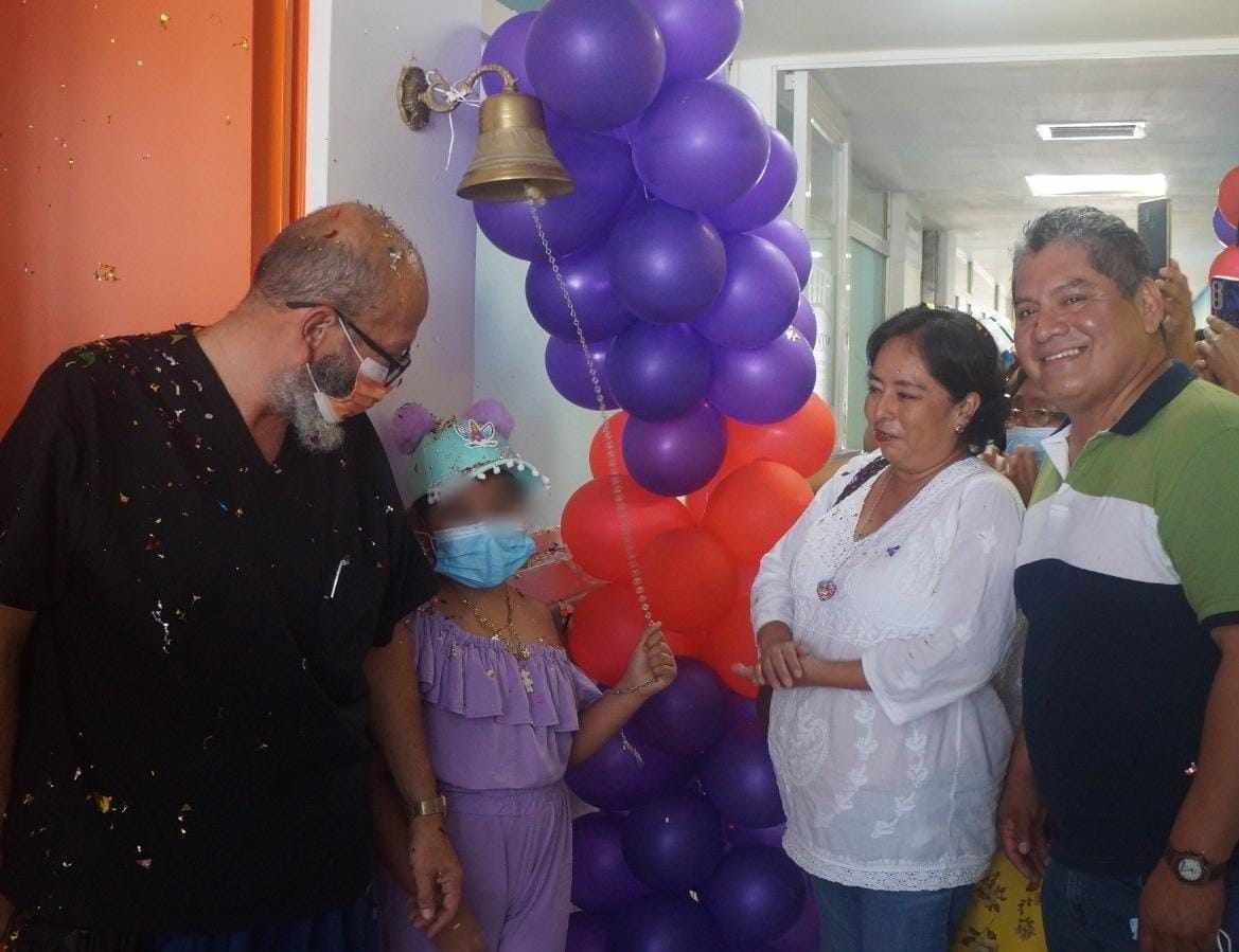 ¡VENCE KAROL A LA LEUCEMIA!