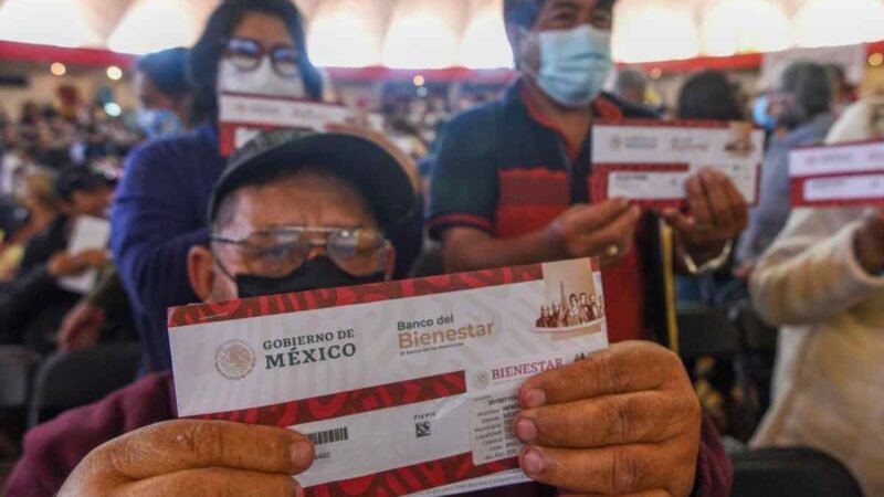 LÓPEZ OBRADOR BUSCARÁ LLEVAR A LA CONSTITUCIÓN PENSIÓN A LOS 65 AÑOS Y PARA DISCAPACITADOS