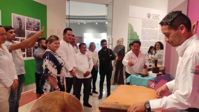 MONTAN EXPOSICIÓN DE COSCOMATEPC EN MUSEO NACIONAL DE PUEBLOS MÁGICOS