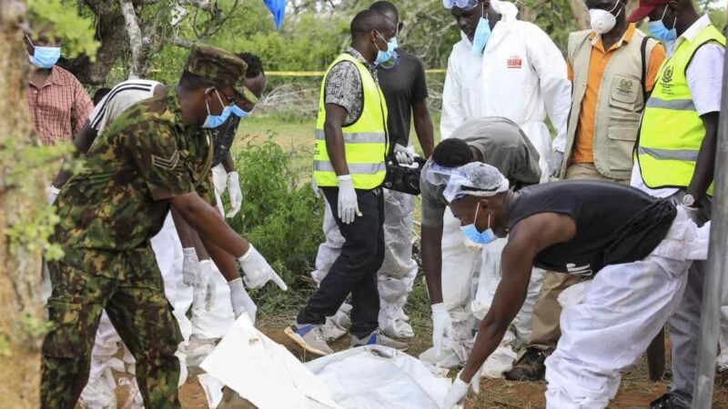 SUMAN 336 LOS MUERTOS EN UNA SECTA POR AYUNAR ‘PARA VER A JESUCRISTO’