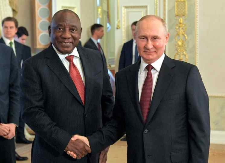 PRESIDENTE SUDAFRICANO DICE A PUTIN QUE LA “GUERRA DEBE SOLUCIONARSE”