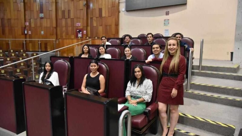 NORA LAGUNES INVITA A LOS JÓVENES VERACRUZANOS A SER DIPUTADOS POR UN DÍA