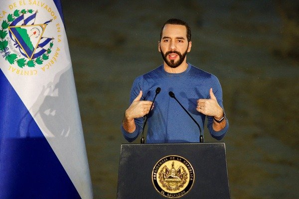 BUKELE INSCRIBE PRECANDIDATURA PARA REELECCIÓN EN EL SALVADOR