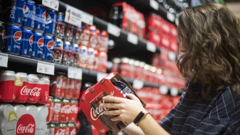EDULCORANTE DE LA COCA-COLA LIGHT Y OTROS DULCES ES POSIBLE CANCERÍGENO: OMS