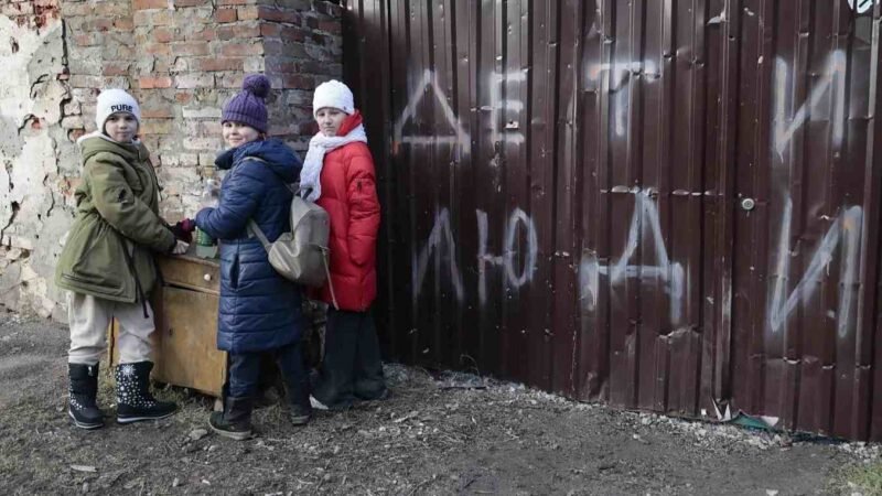 ZELENSKY ESTIMA EN 500 LOS NIÑOS MUERTOS EN UCRANIA POR LA GUERRA