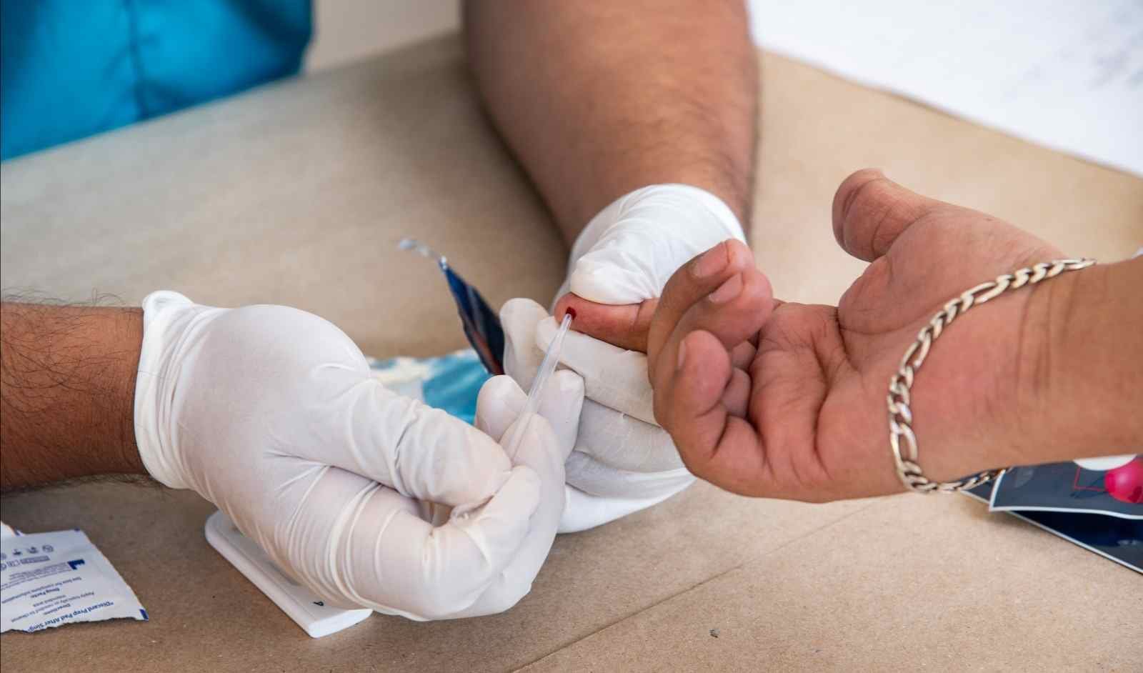 REALIZA SALUD MUNICIPAL PRUEBAS DE ANTÍGENO PROSTÁTICO, VIH Y SÍFILIS