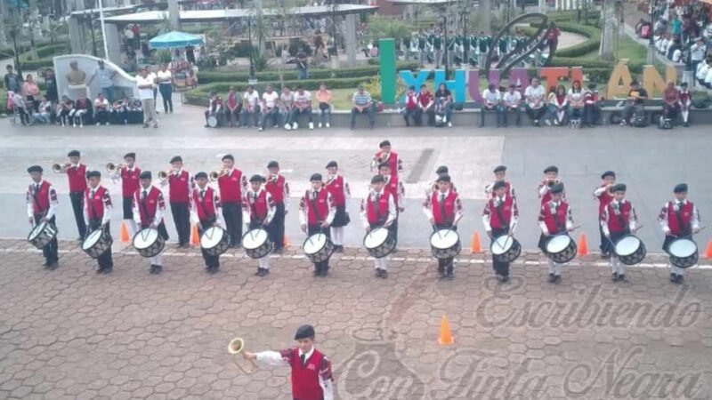 CELEBRAN ENCUENTRO DE BANDAS DE GUERRA EN IXHUATLÁN DEL CAFÉ