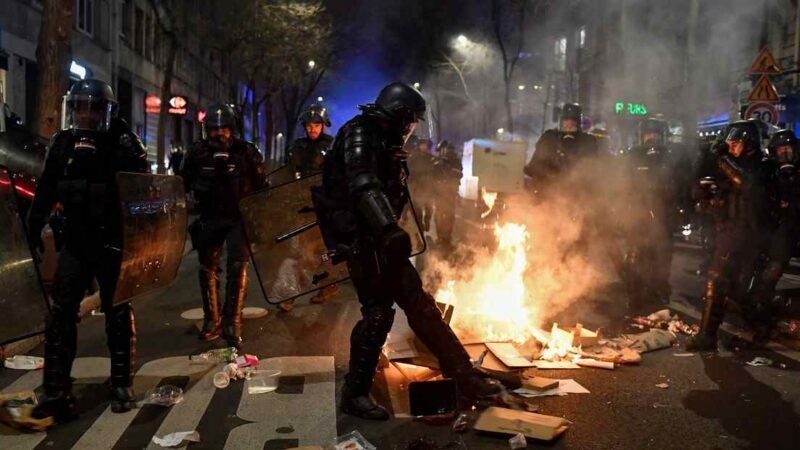 JORNADA DE PROTESTAS EN FRANCIA DEJA MIL 311 DETENIDOS Y 79 POLICÍAS HERIDOS