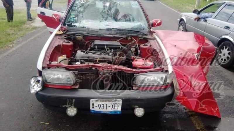 SE ESTRELLA TAXI CONTRA TRACTOR