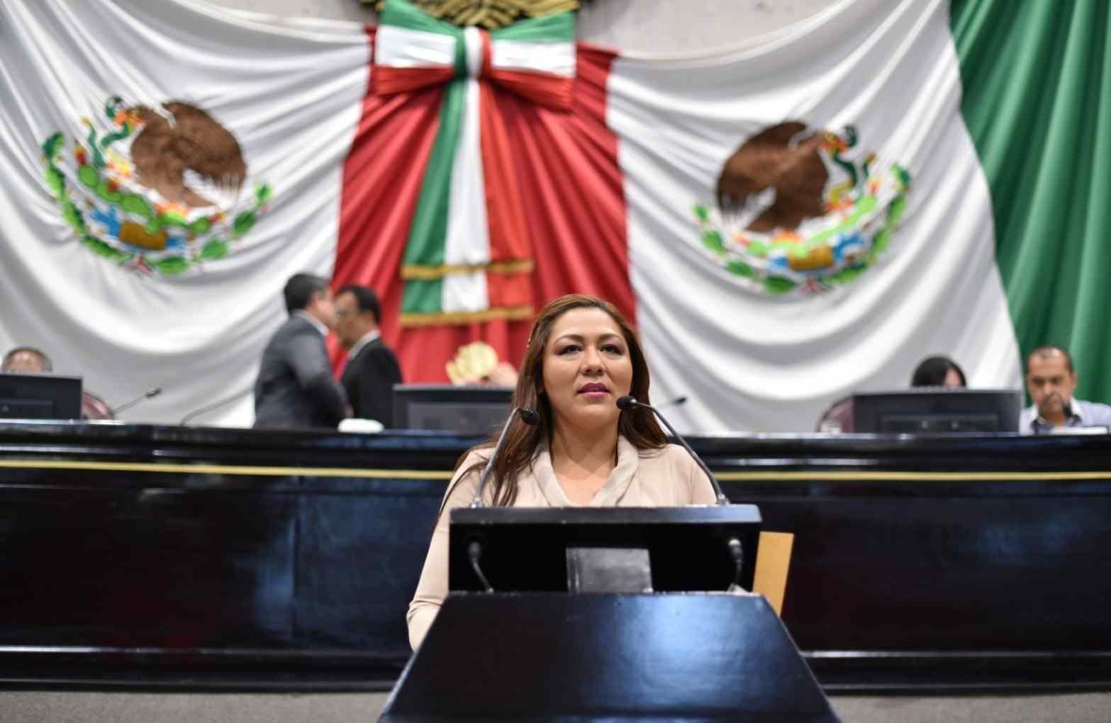 LLAMA DIPUTADA A TRABAJAR POR EL MEDIO AMBIENTE