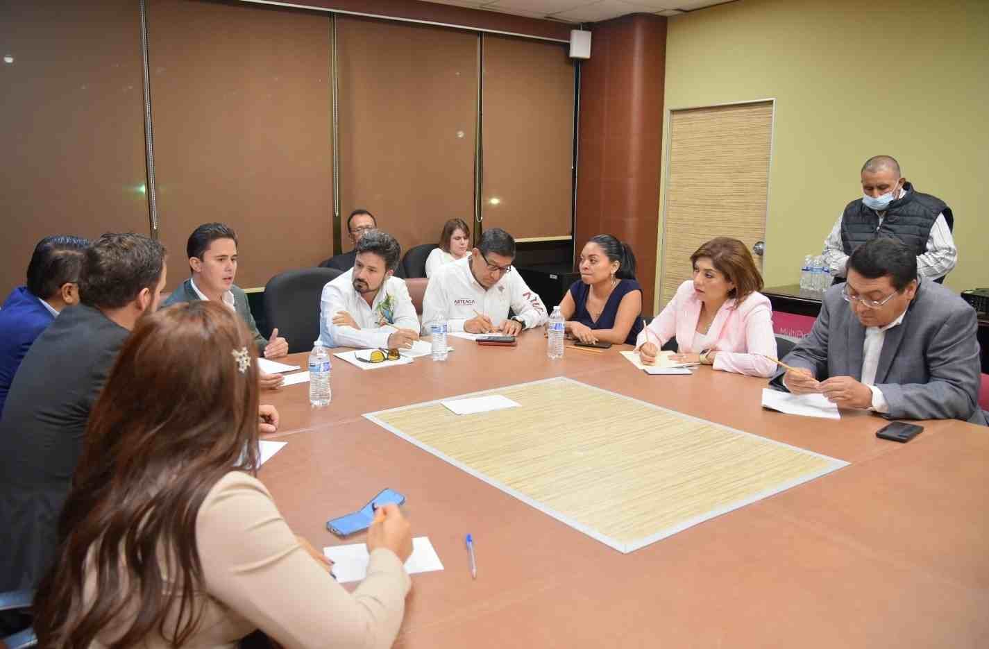 RECIBE COMISIÓN DE VIGILANCIA 28 PROPUESTAS DE ASPIRANTES A CONTRALOR INTERNO