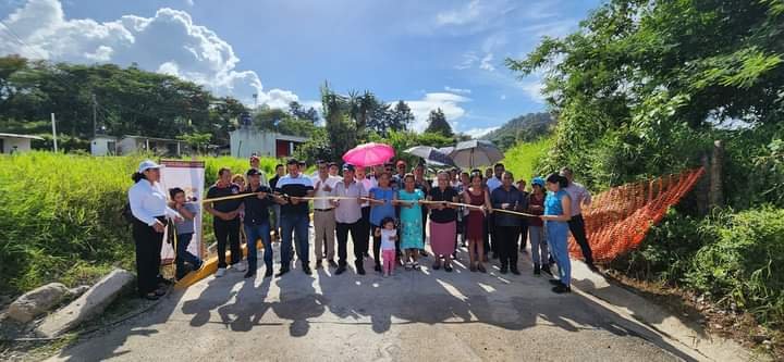 VENTURA DEMUNER ENTREGA OBRA EN COSCONTLA
