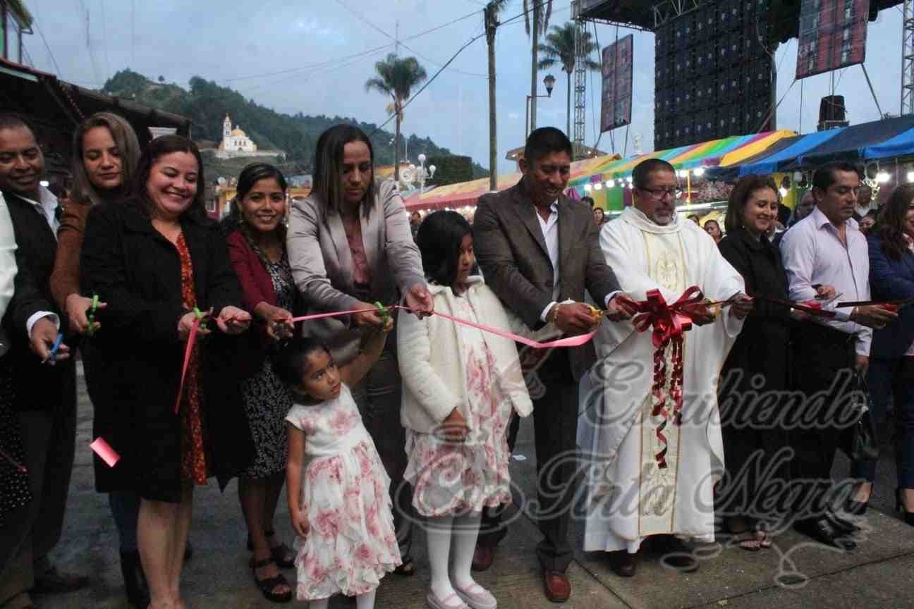 INAUGURAN FERIA DE ALPATLÁHUAC 2023