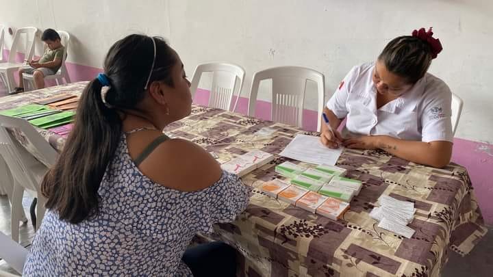 REALIZAN CAMPAÑA DE SALUD EN TOMATLÁN