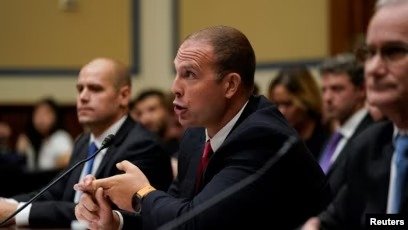 ESTADOS UNIDOS OCULTA UN PROGRAMA DE OVNIS, DICE EXFUNCIONARIO DE INTELIGENCIA DAVID GRUSCH 