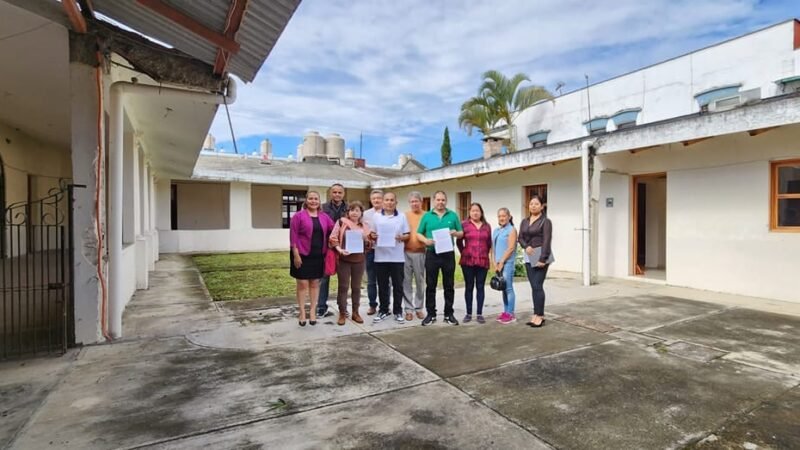 ALCALDE FIRMA CONTRATO DE ARRENDAMIENTO PARA REUBICAR ESCUELAS