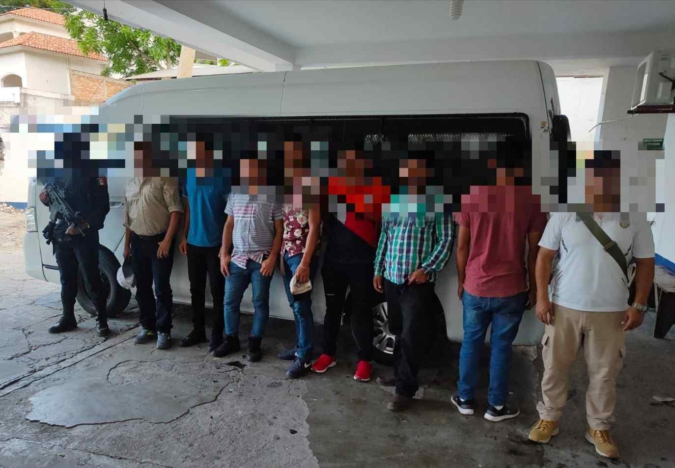 INTERVIENEN A 135 INDOCUMENTADOS